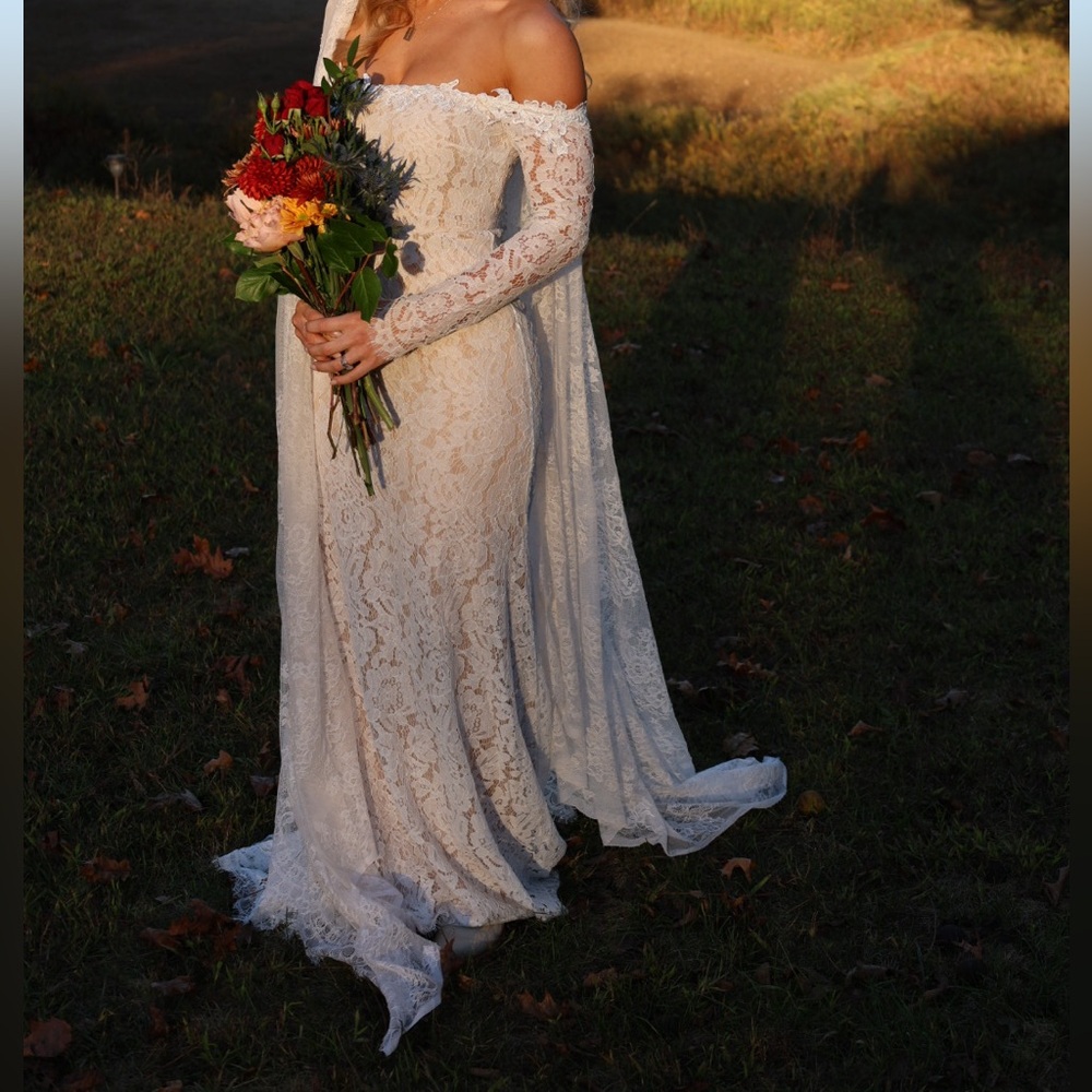 Lulu's Elegant Lace Long Sleeve Dress in Cream